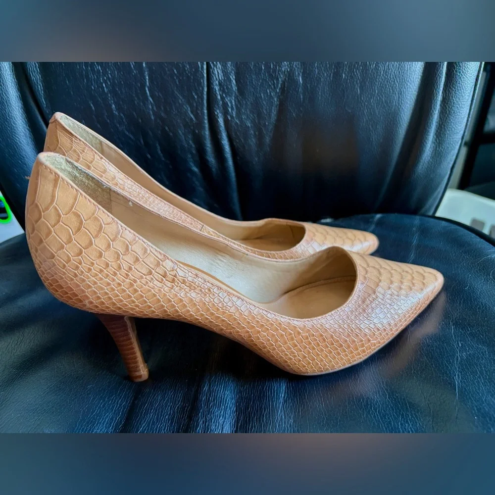 Antonio Melani Faux Snakeskin Heels - Picture 2 of 3